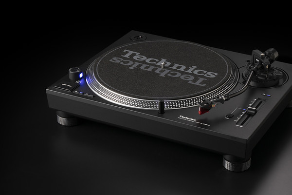 [월간오디오] Technics SL-1200MK7